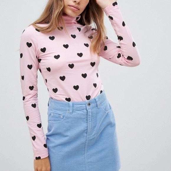 NWOT LAZY OAF HEART TURTLENECK 💖 - Picture 4 of 6